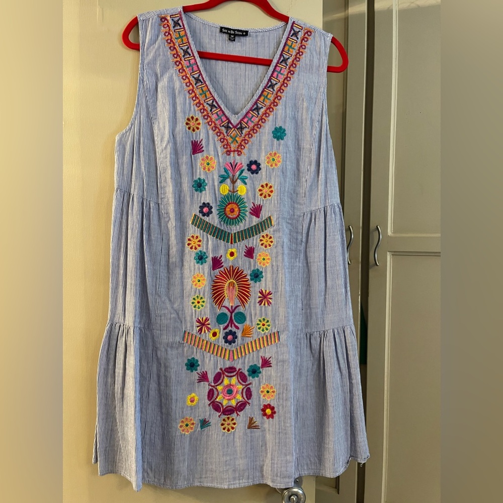 Embroidered sleeveless summer dress.